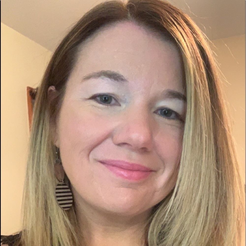 Meet your Posher, Hollie